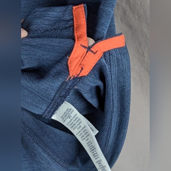 Chaps Golf medium polo in blue like new - Picture 8 of 10